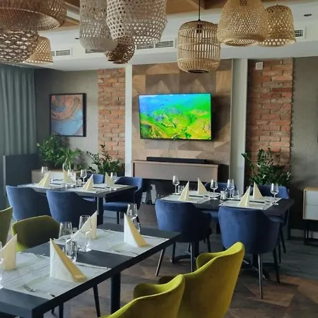Koporos Hotell 4*