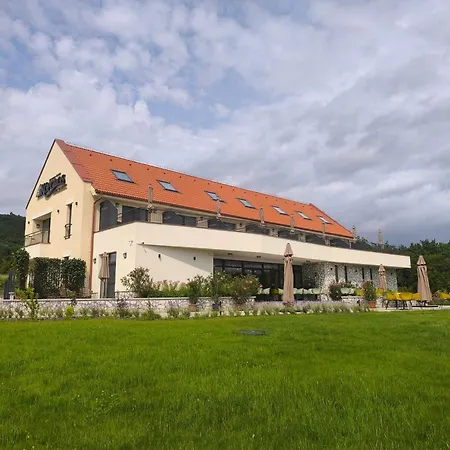Kőporos 4* Hercegkút